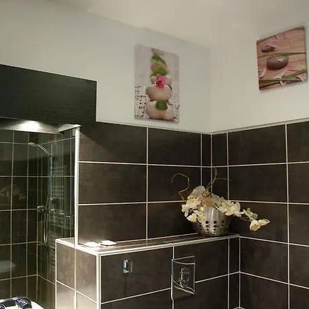 Aux 500 Diables Eco - 호텔 2*